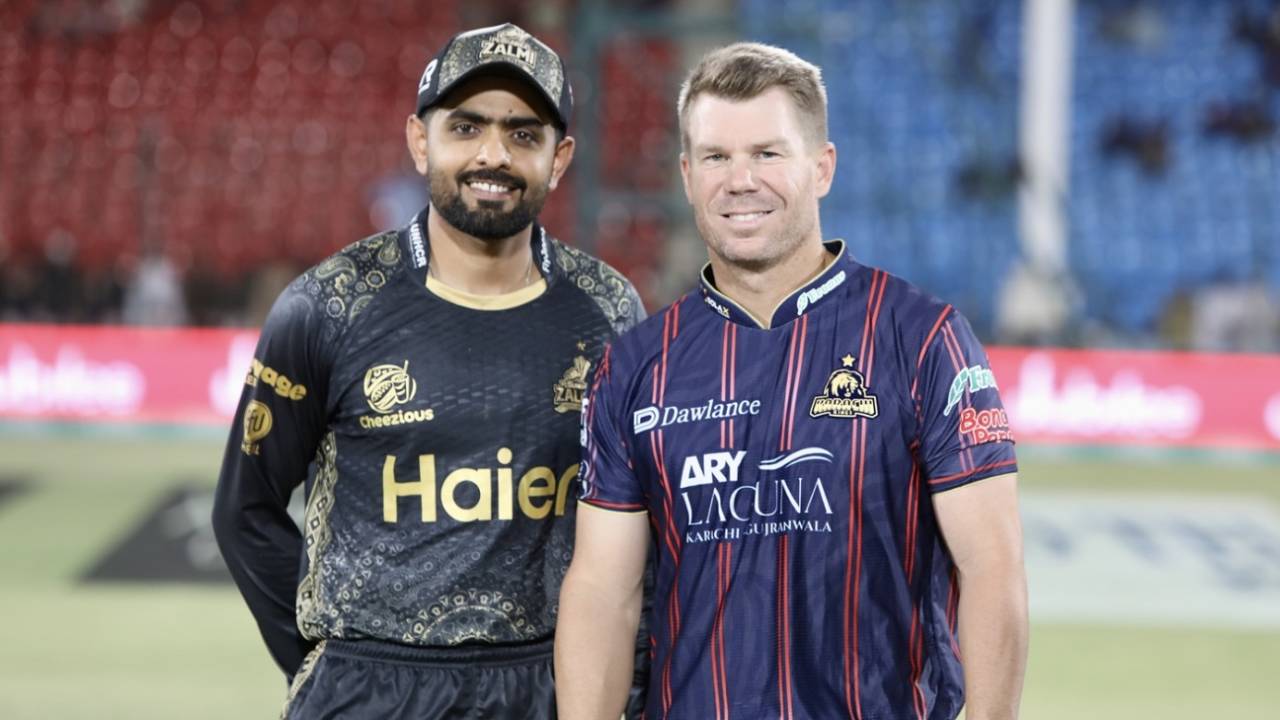 Babar Azam and David Warner at the toss, Karachi Kings vs Peshawar Zalmi, PSL, Karachi, April 21, 2025
