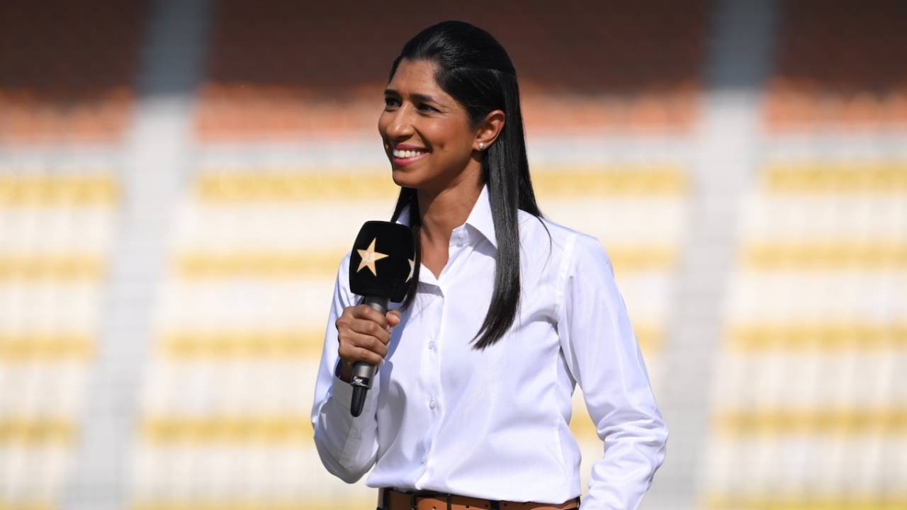 Urooj Mumtaz does the pre-match show before the Test, Pakistan vs England, 2nd Test, Multan, 1st day, October 15, 2024
