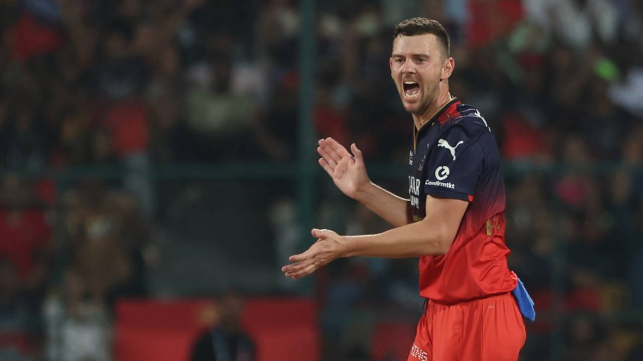 Josh Hazlewood took two wickets and gave away just one in the penultimate over, Royal Challengers Bengaluru vs Rajasthan Royals, IPL, Bengaluru, April 24, 2025