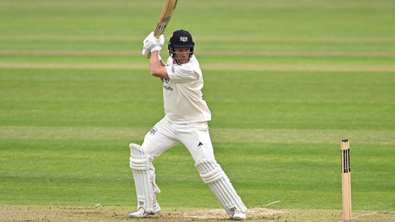 James Bracey battled in bowler-friendly conditions, Gloucestershire vs Leicestershire, County Championship, Division Two, Bristol, April 25, 2025