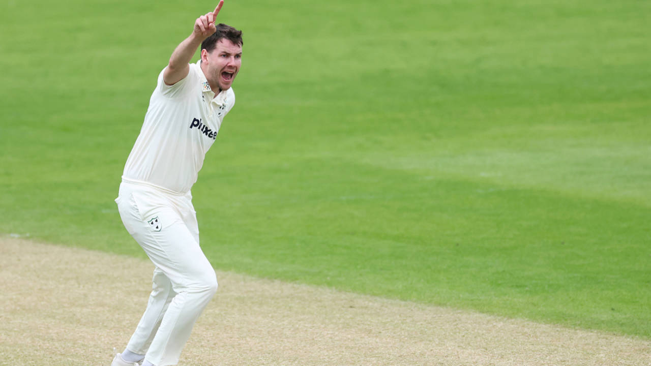 Jacob Duffy appeals for a wicket, Worcestershire vs Durham, County Championship, Division One, New Road, April 25, 2025