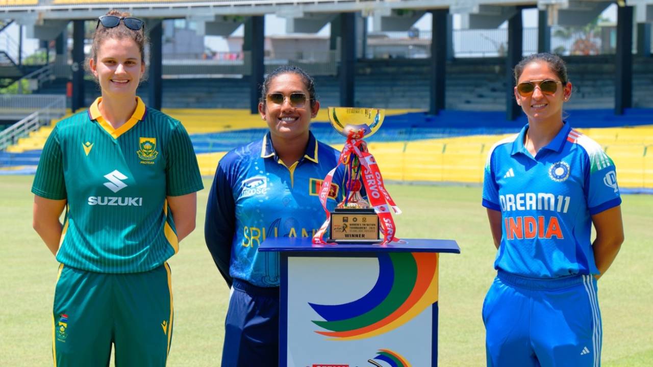 Laura Wolvaardt, Chamari Athapaththu and Harmanpreet Kaur pose with the trophy, Women's ODI tri-series, Colombo, April 26, 2025