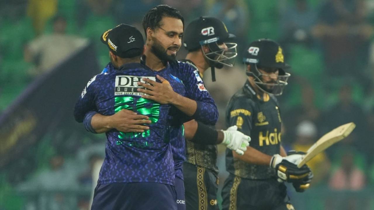 Faheem Ashraf collected three wickets in his first two overs, Peshawar Zalmi vs Quetta Gladiators, PSL 2025, Lahore, April 27, 2025