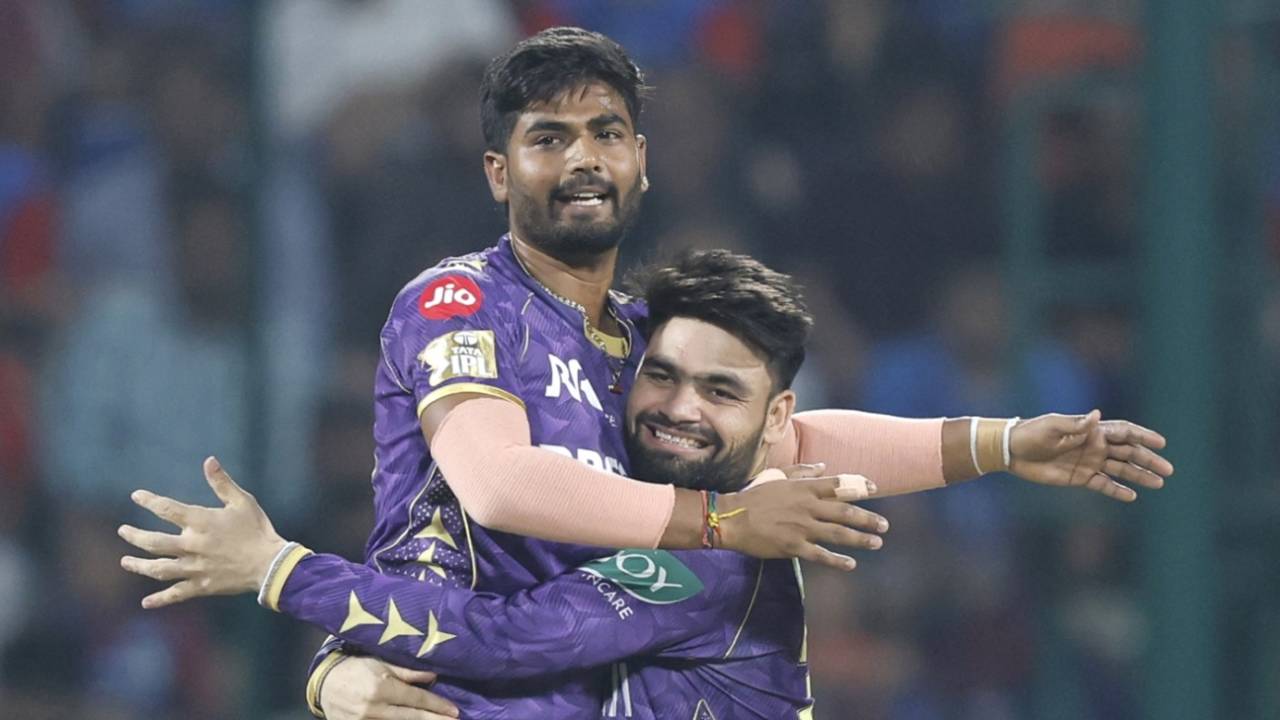 Anukul Roy celebrates a wicket with Rinku Singh, Delhi Capitals vs Kolkata Knight Riders, IPL 2025, Delhi, April 29, 2025