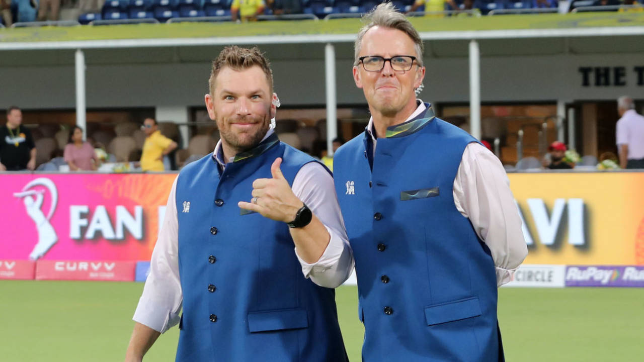 Aaron Finch and Graeme Swann get their serious faces on for the pitch report, Chennai Super Kings vs Punjab Kings, IPL 2025, Chennai, April 30, 2025