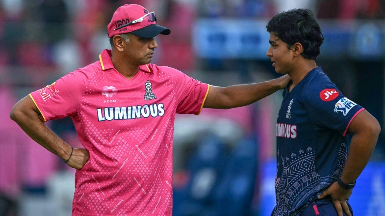 Rahul Dravid talks to Vaibhav Suryavanshi, Rajasthan Royals vs Mumbai Indians, IPL, Jaipur, May 1, 2025