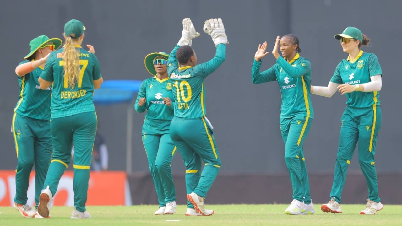 Ayabonga Khaka handed Sri Lanka a double blow in the middle overs, Sri Lanka vs South Africa, Women's ODI tri-series, Colombo, May 9, 2025