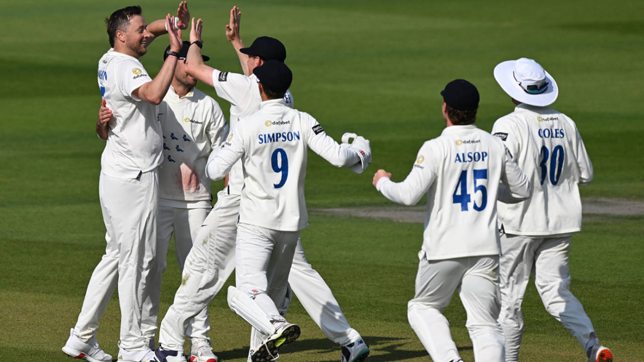 Ollie Robinson is mobbed after taking the final wicket, Sussex vs Worcestershire, County Championship, Division Two, Hove, May 12, 2025