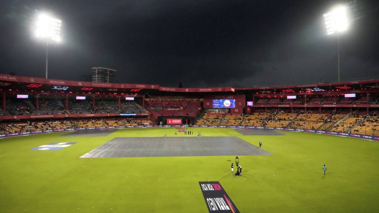 Rain at the Chinnaswamy delayed proceedings, Royal Challengers Bengaluru vs Kolkata Knight Riders, IPL 2025, May 17, 2025