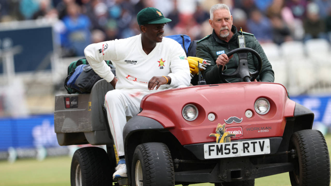 Richard Ngarava left the field with injury, England vs Zimbabwe, Trent Bridge, 1st day, May 22, 2025