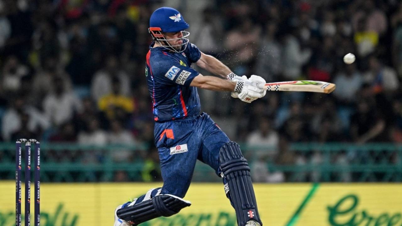 Mitchell Marsh heaves the ball into the leg side, Lucknow Super Giants vs Royal Challengers Bengaluru, IPL 2025, Lucknow, May 27, 2025