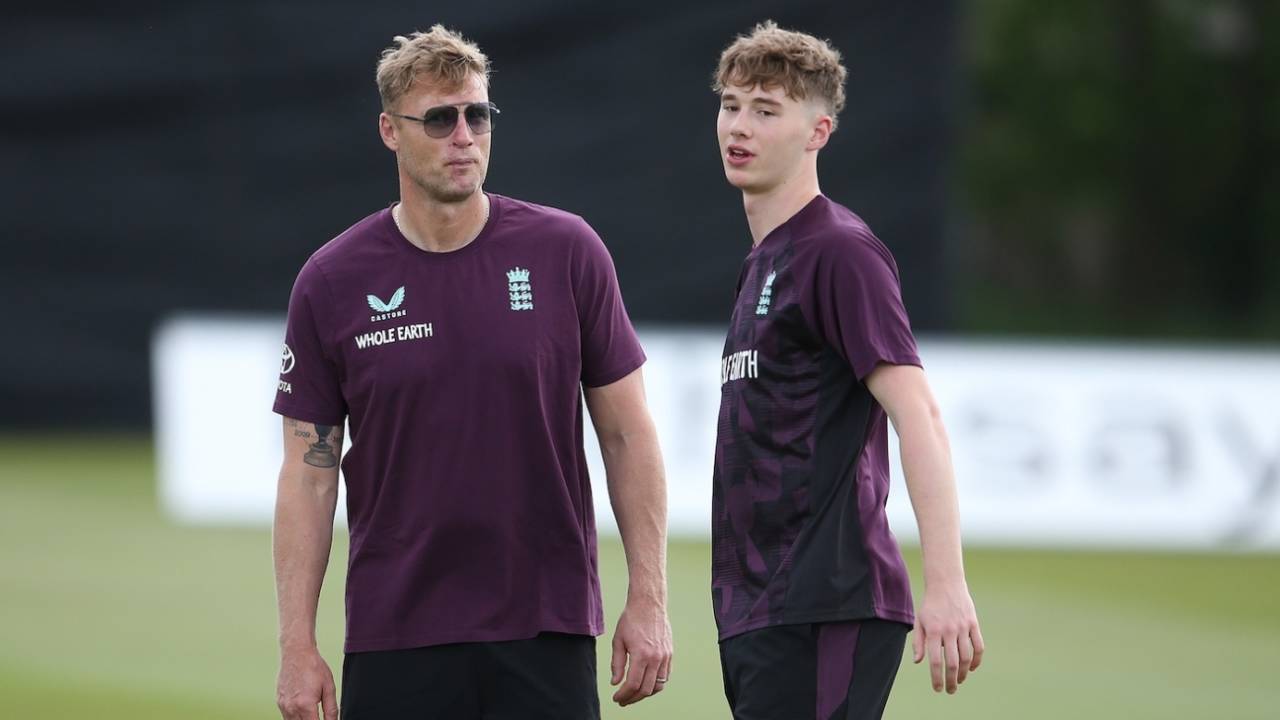 Andrew and Rocky Flintoff have a chat at a Lions training session ahead of their game against India A, Canterbury, May 28, 2025