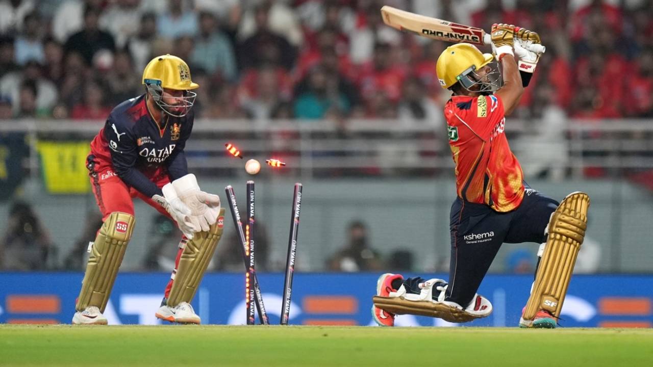 Shashank Singh is cleaned up amid PBKS' collapse, Punjab Kings vs Royal Challengers Bengaluru, IPL 2025, Qualifier 1, New Chandigarh, May 29, 2025