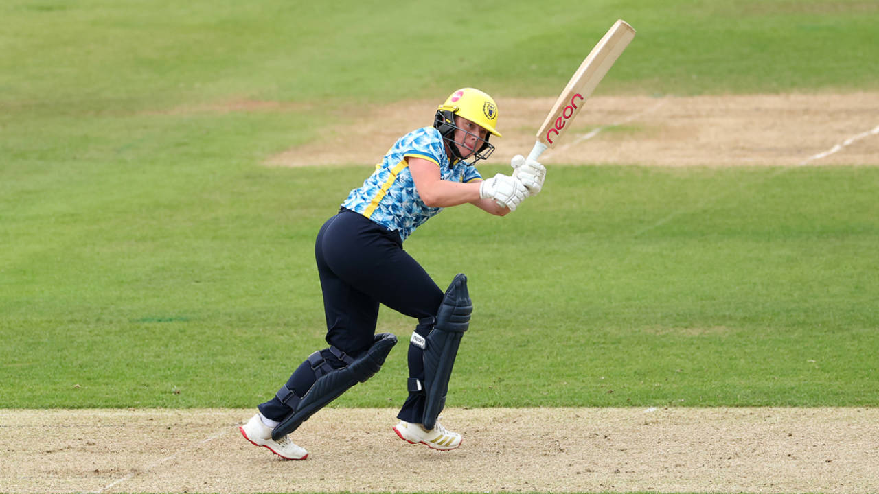 Charis Pavely top-scored with 46 off 34 balls, The Blaze vs Warwickshire, Women's T20 Blast, Trent Bridge, May 30, 2025