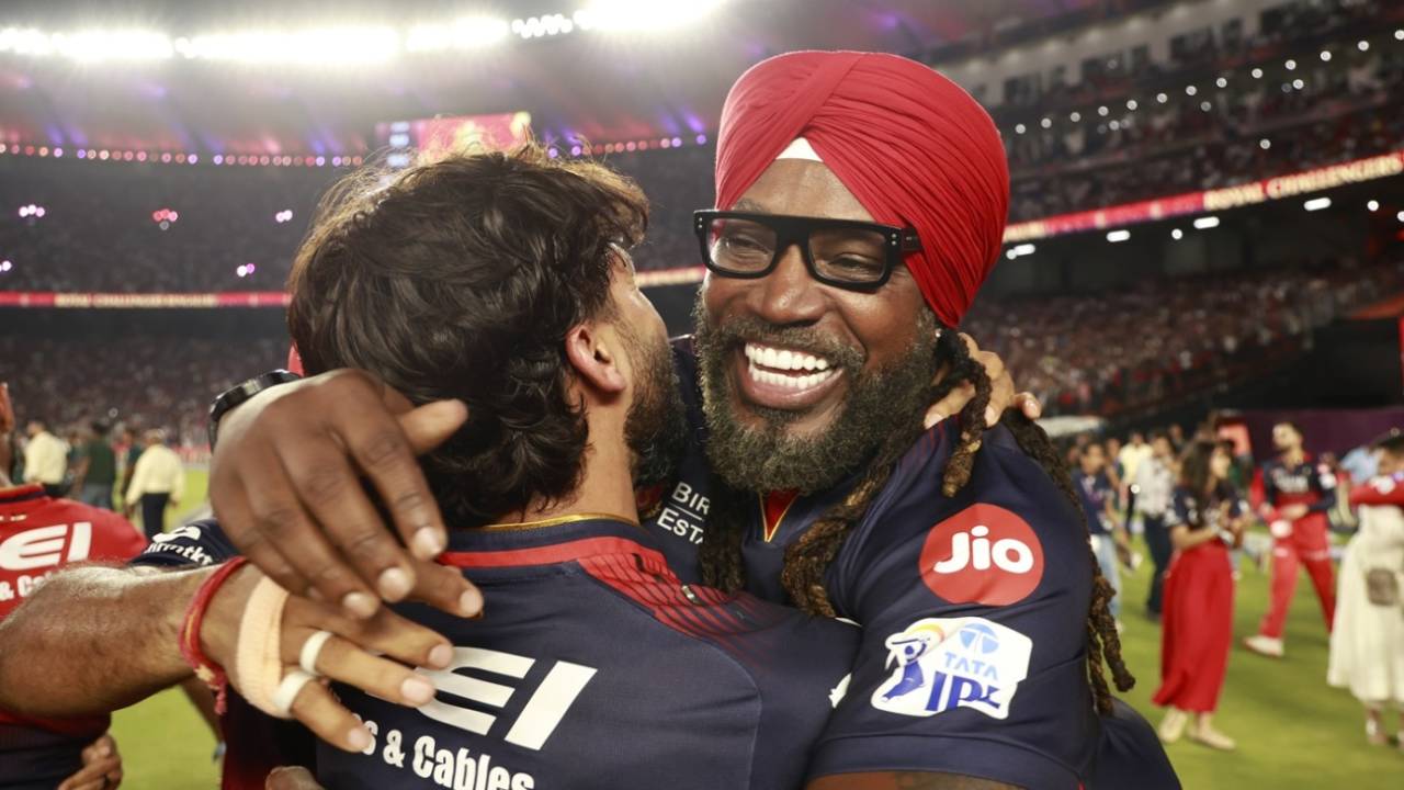 Chris Gayle was fully dressed for the occasion, Royal Challengers Bengaluru vs Punjab Kings, IPL, final, Ahmedabad, June 3, 2025