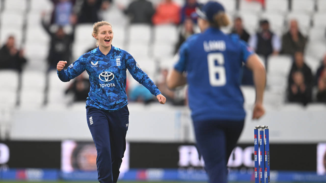 Charlie Dean celebrates a wicket, England vs West Indies, 3rd Women's ODI, Taunton, June 7, 2025