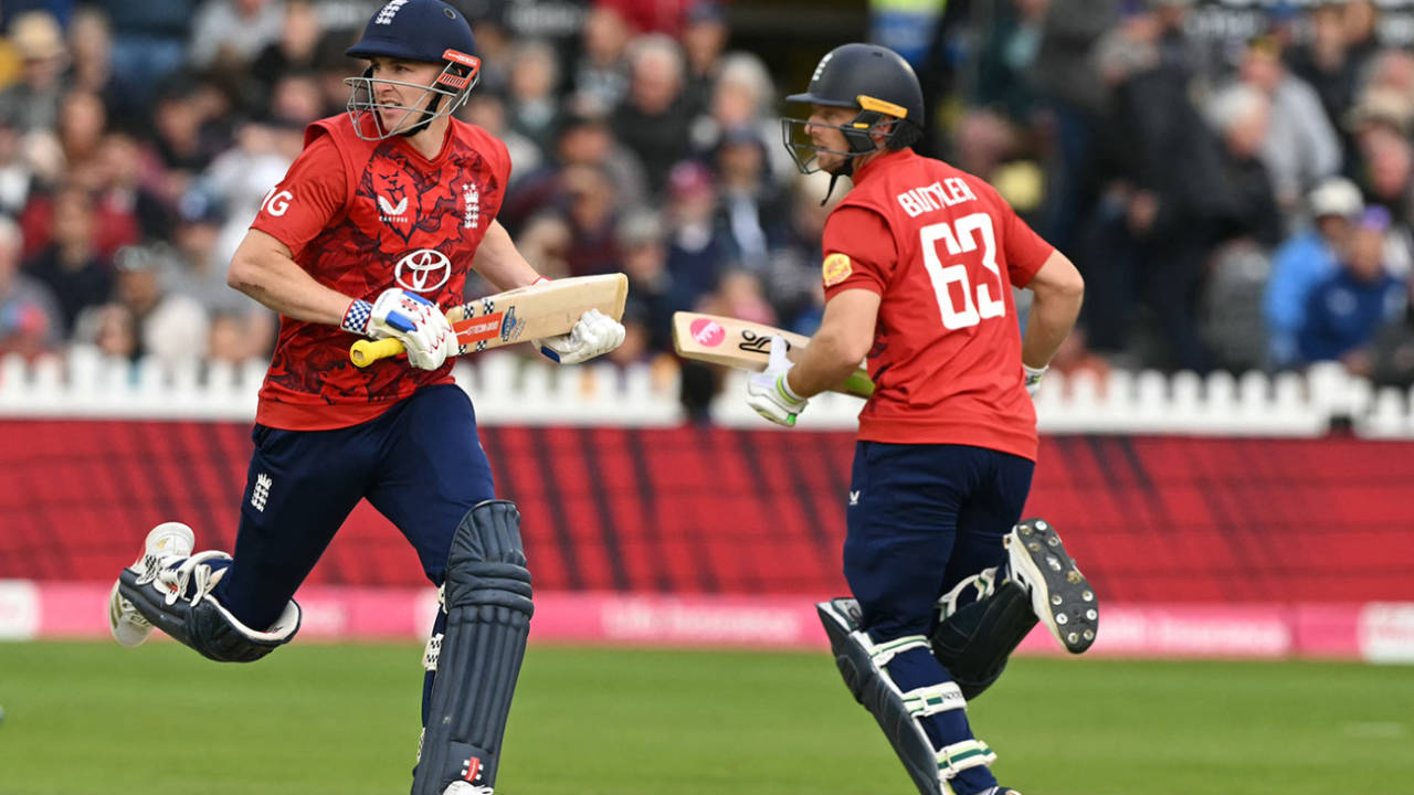 Harry Brook and Jos Buttler run between the wickets, England vs West Indies, 2nd T20I, Bristol, June 8, 2025