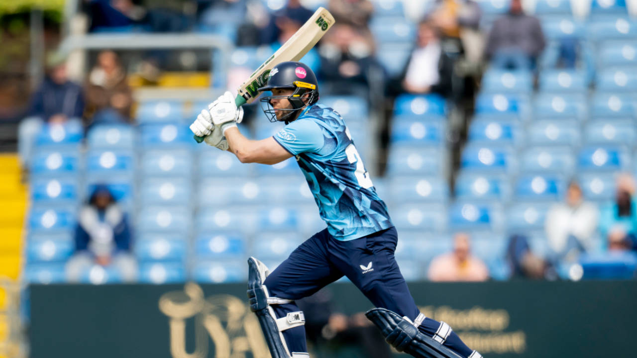 Dawid Malan drives down the ground, Yorkshire vs Leicestershire, Vitality Blast, Headingley, June 8, 2025