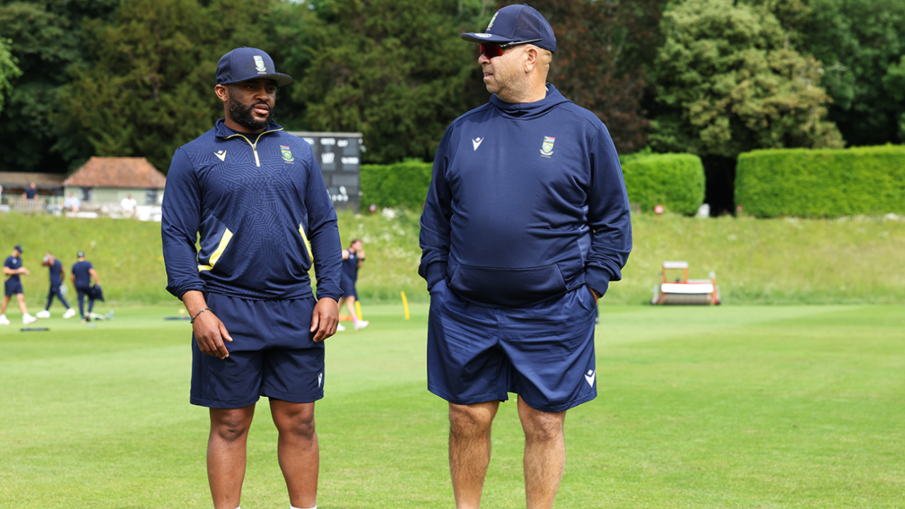 Temba Bavum and coach Shukri Conrad chat, Arundel, June 1, 2025