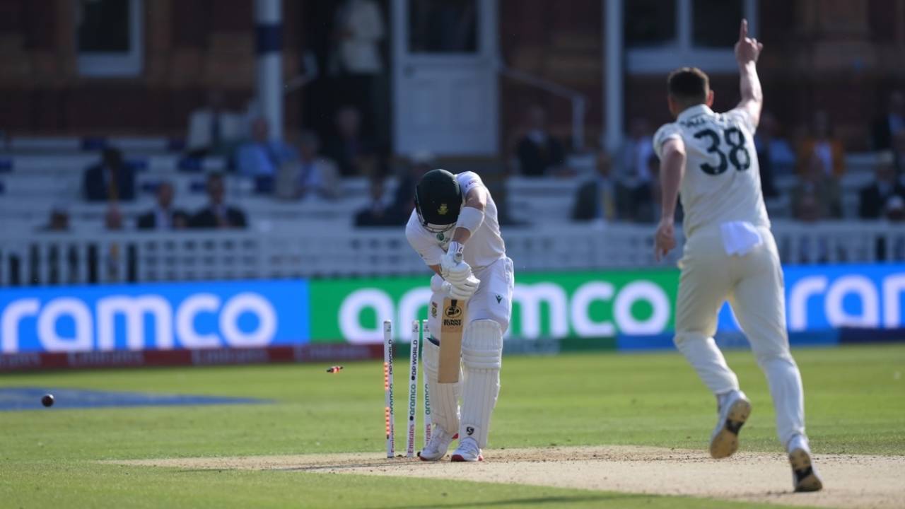 Josh Hazlewood + top of off (poor Tristan Stubbs!) = a perfect cricket picture, Australia vs South Africa, World Test Championship final, Lord's, June 11, 2025