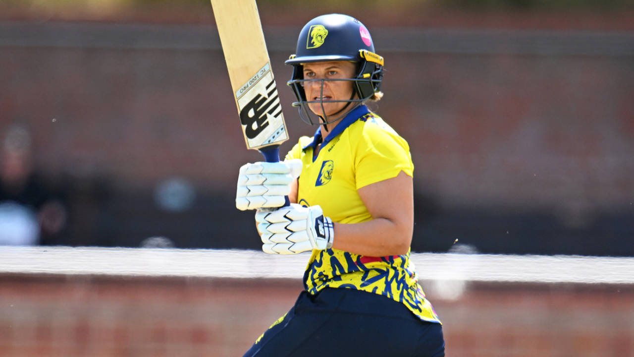 Suzie Bates fired the chase with 49 from 38 balls, Somerset vs Durham, Women's T20 Blast, Taunton, June 15, 2025