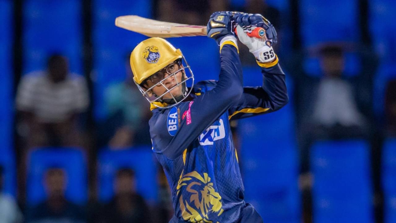 C Andre Siddarth in action for Lyca Kovai Kings, Lyca Kovai Kings vs Trichy Grand Cholas, TNPL 2025, Salem, June 18, 2025