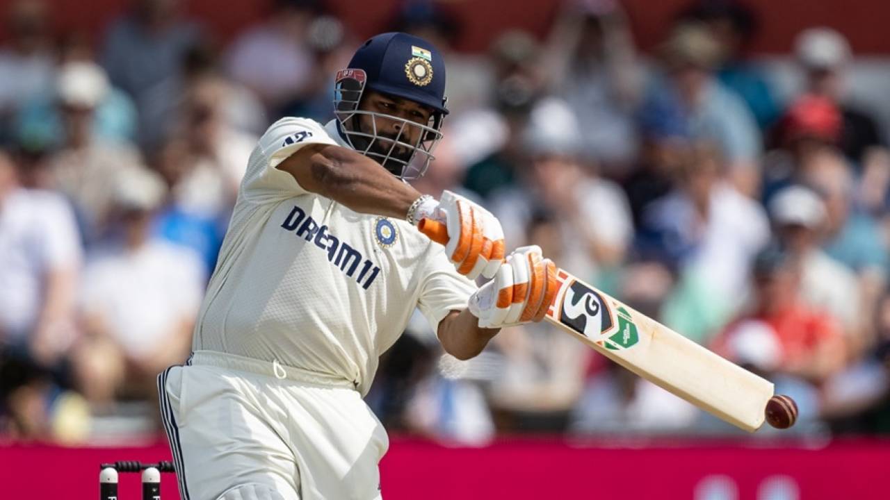 RIshabh Pant had an early attempt at a wild heave, England vs India, 1st Test, Leeds, 2nd day, June 21, 2025