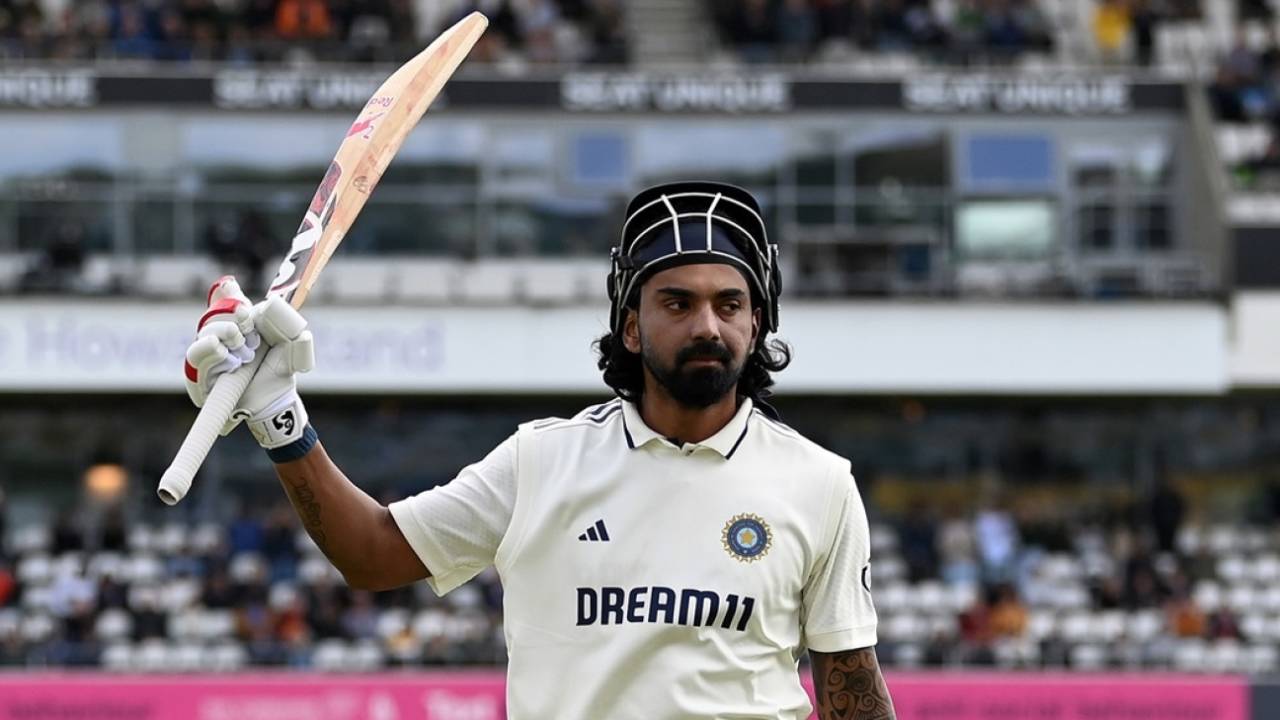 KL Rahul walked back to a warm applause from the Headingley crowd, England vs India, 1st Test, Leeds, 4th day, June 23, 2025