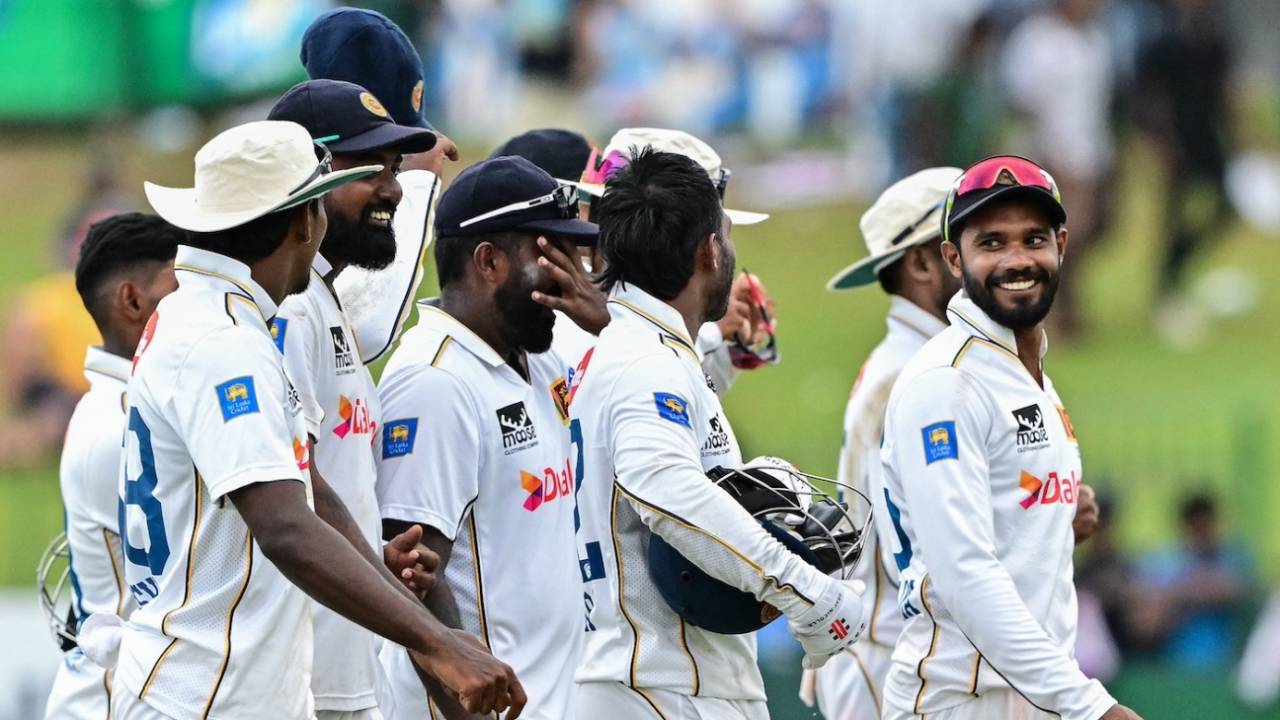 Dhananjaya de Silva leads his victorious team off the field, Sri Lanka vs Bangladesh, 2nd Test, Colombo, 4th day, June 28, 2025