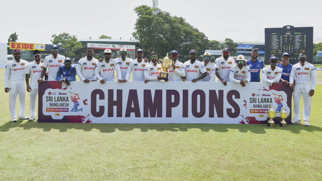 Sri Lanka celebrate after wrapping up the series 1-0, Sri Lanka vs Bangladesh, 2nd Test, Colombo, 4th day, June 28, 2025