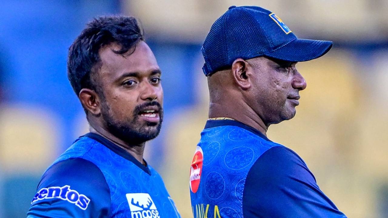 Charith Asalanka and Sanath Jayasuriya oversee Sri Lanka's training session, Colombo, July 1, 2025