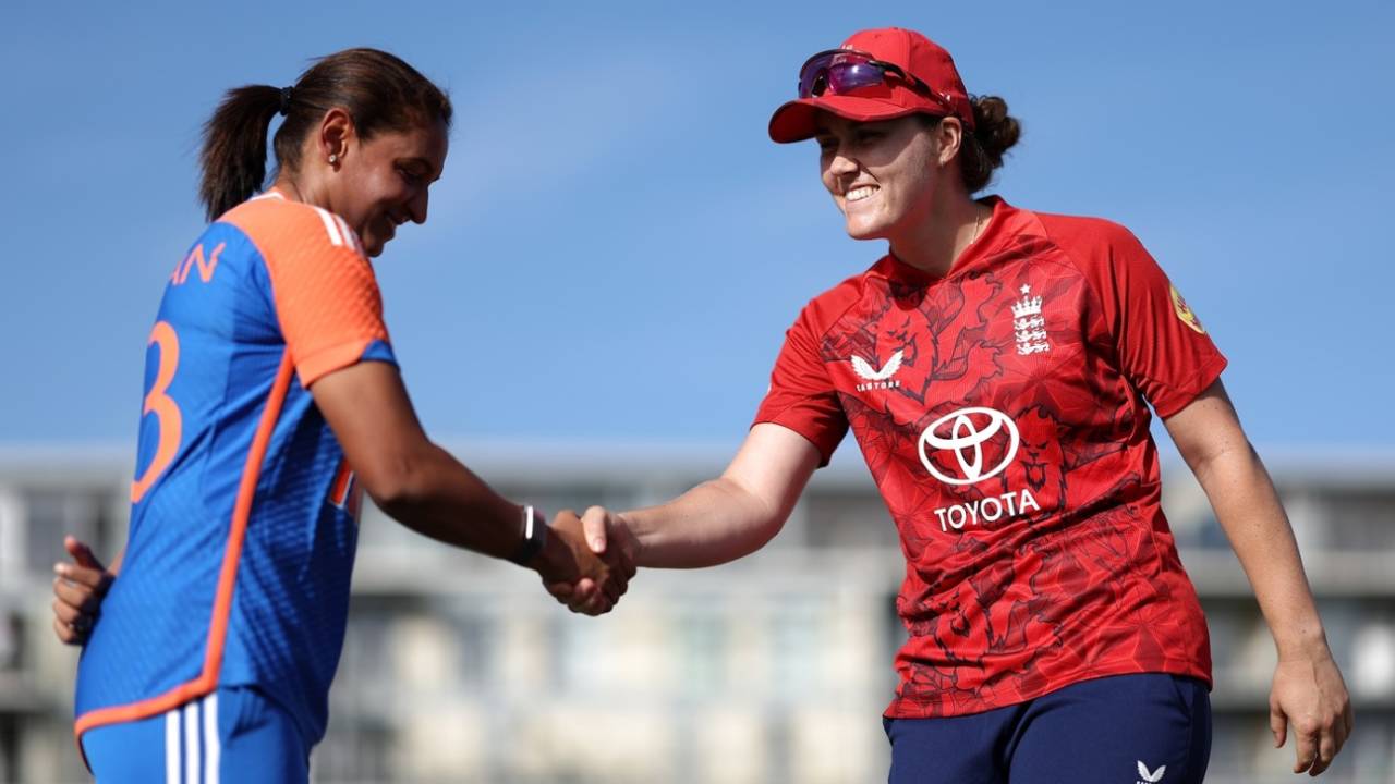 Harmanpreet Kaur and Nat Sciver-Brunt at the toss, England vs India, 2nd women's T20I, Bristol, July 1, 2025