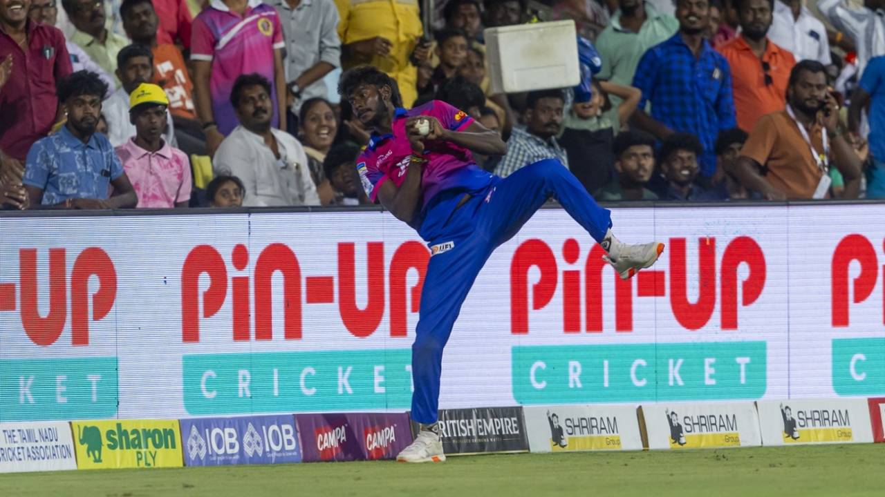 M Mathivannan took a sharp catch near the boundary, Chepauk Super Gillies vs IDream Tiruppur Tamizhans, TNPL 2025, Dindigul, July 1, 2025