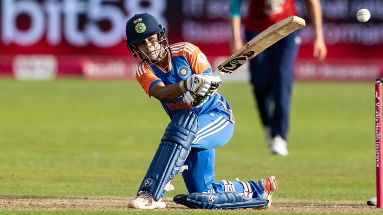 Amanjot Kaur played the perfect foil at No. 5, England vs India, 2nd Women's T20I, Bristol, July 1, 2025