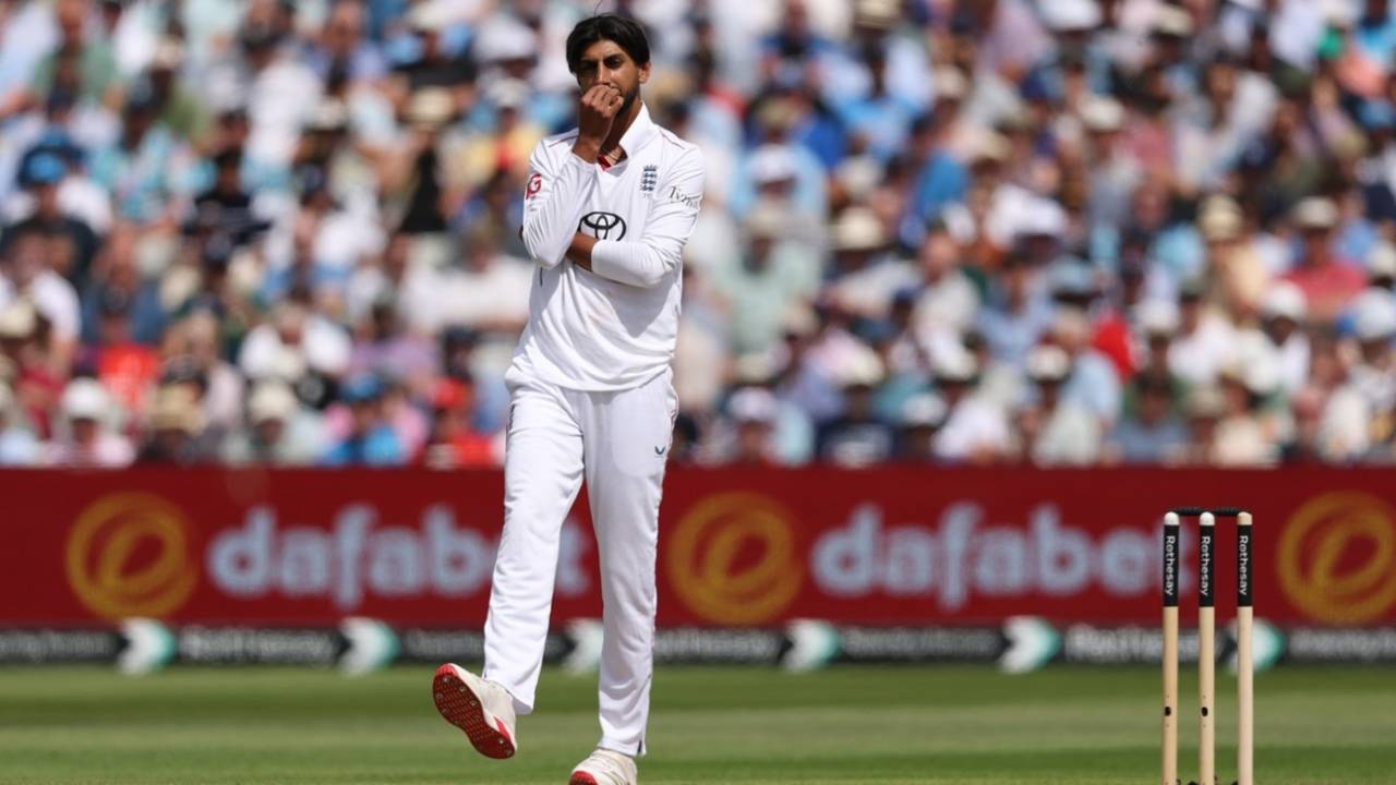 Shoaib Bashir and England struggled to find a way past Shubman Gill and Ravindra Jadeja, England vs India, 2nd Test, Birmingham, 2nd day, July 3, 2025