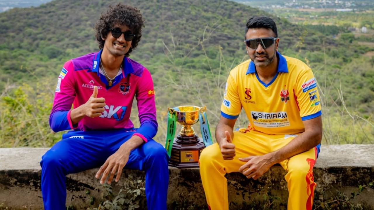 R Sai Kishore and R Ashwin were in a cheerful mood ahead of the TNPL final, Dindigul Dragons vs Idream Tiruppur Tamizhans, TNPL 2025, Dindigul, July 5, 2025