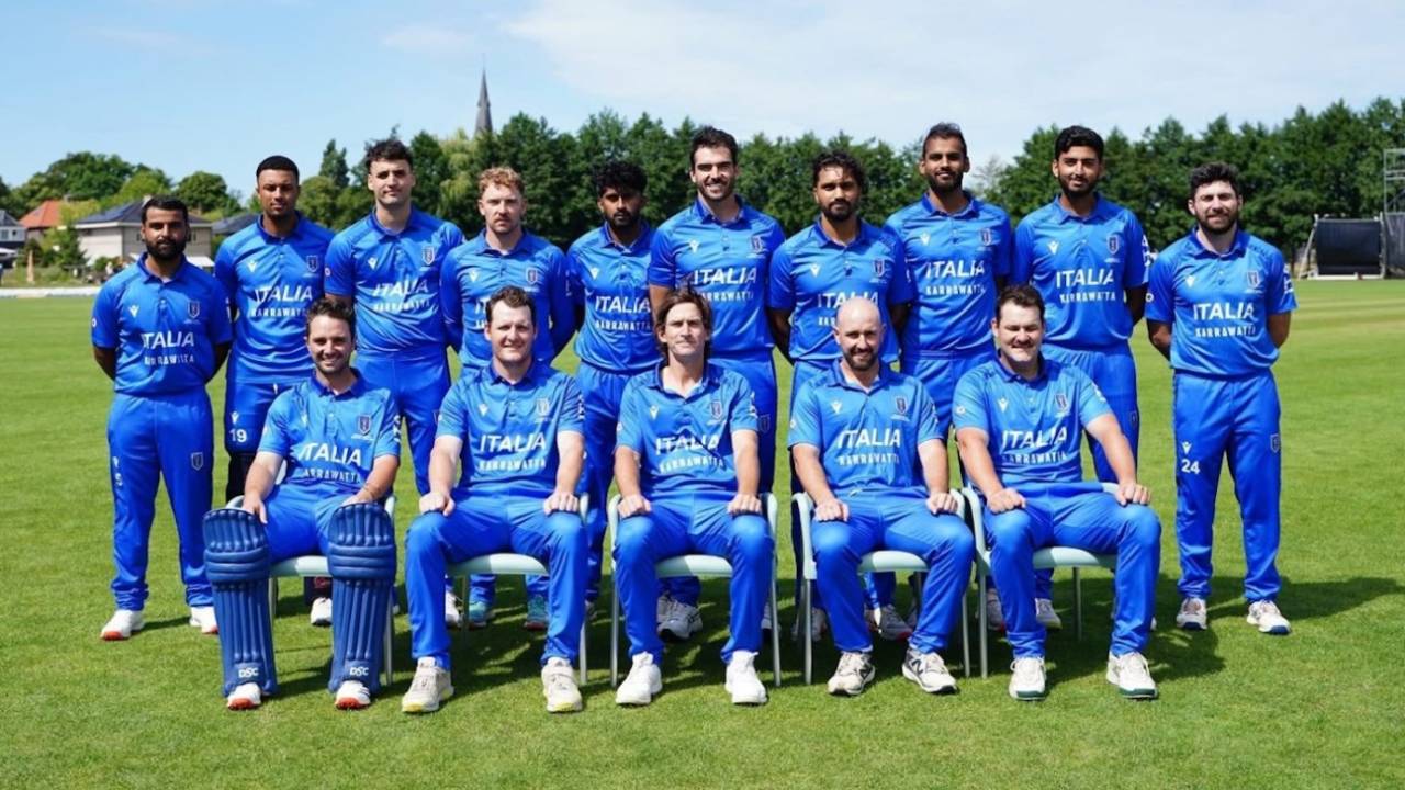 The Italy squad strikes a pose, Italy vs Netherlands, ICC Men's T20 World Cup Europe Region Final, The Hague, July 11, 2025