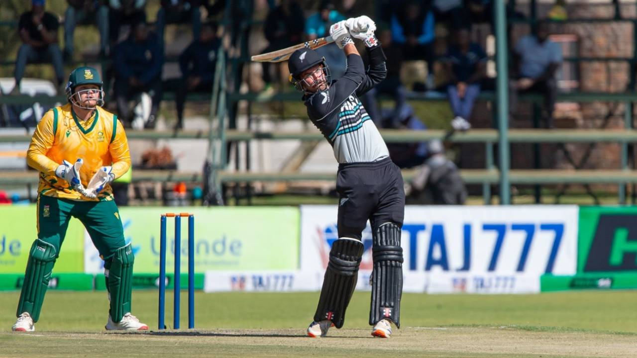 Tim Robinson launches a six, New Zealand vs South Africa, Harare, July 16, 2025