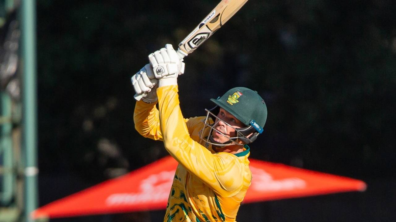 George Linde mows the ball over the leg side, New Zealand vs South Africa, Harare, July 16, 2025