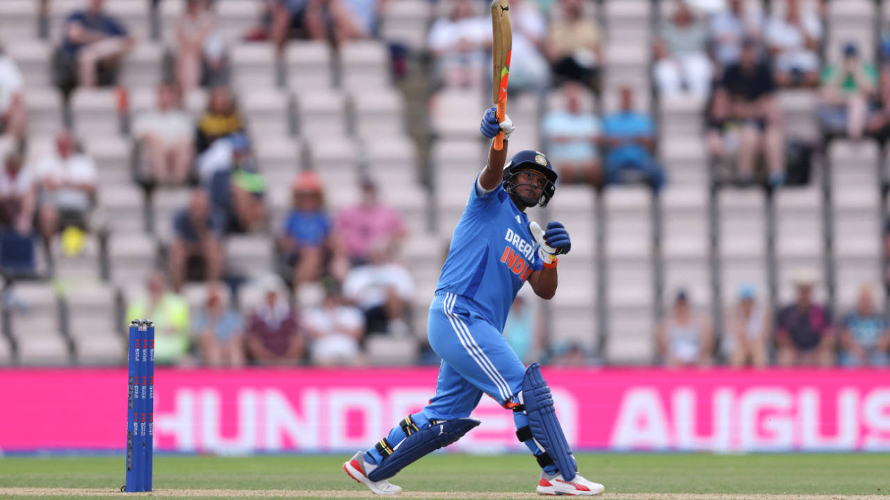 Deepti Sharma launched into a remarkable one-handed six over midwicket, England vs India, 1st women's ODI, Southampton, July 16, 2025