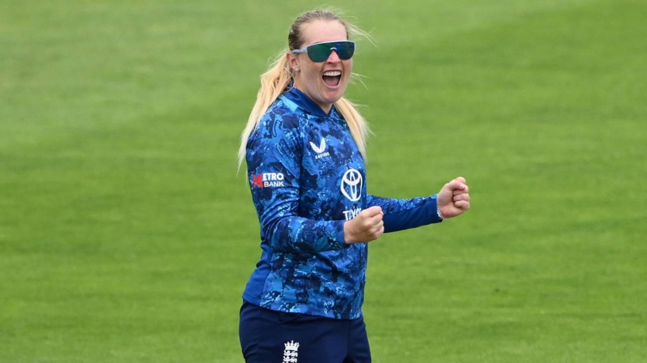 Sophie Ecclestone exults after getting big fish Smriti Mandhana, England vs India, 3rd women's ODI, Durham, July 22, 2025