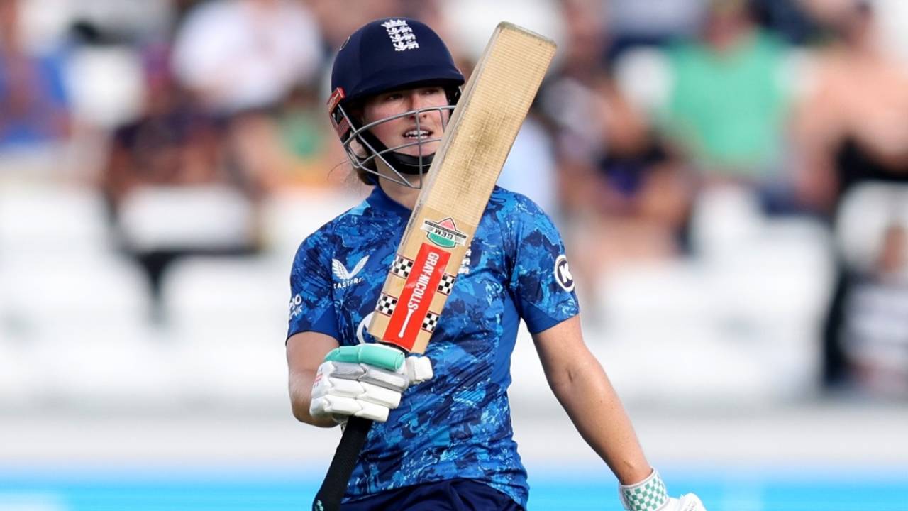 Emma Lamb celebrates her fourth ODI fifty, England vs India, 3rd women's ODI, Durham, July 22, 2025