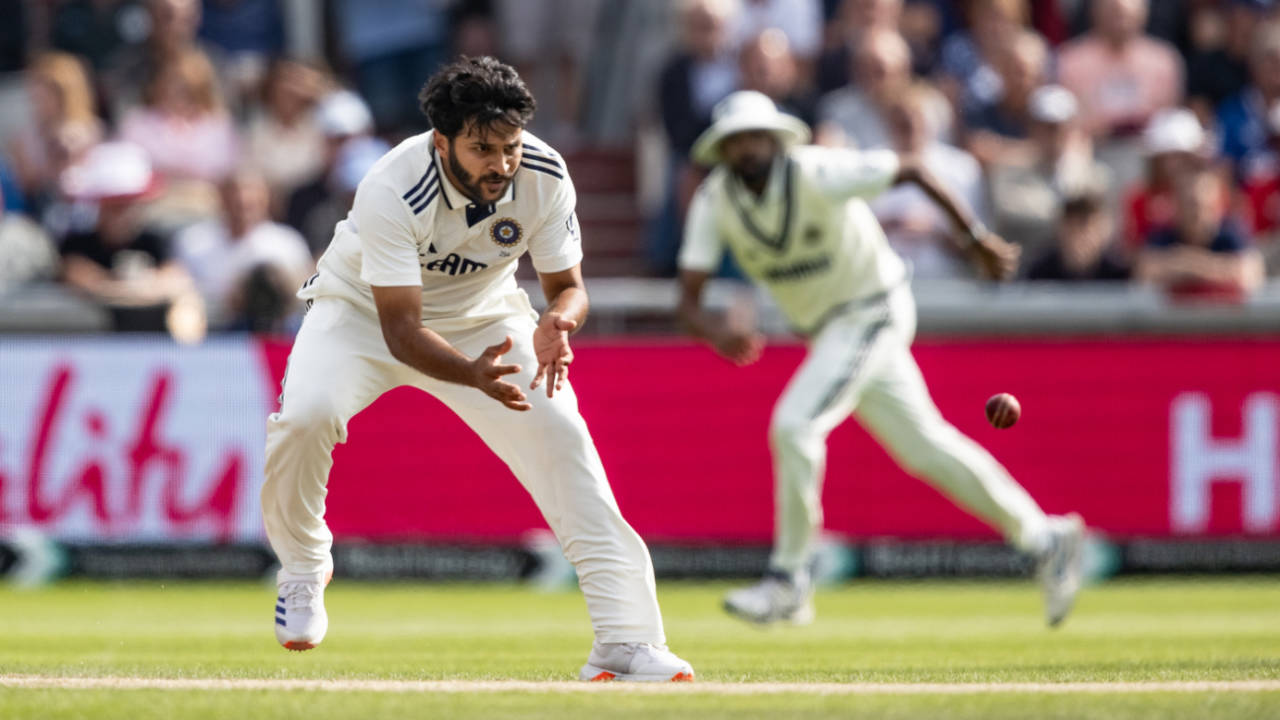 Shardul Thakur fields off his own bowling, England vs India, 4th Test, 2nd Day, Manchester, July 24, 2025