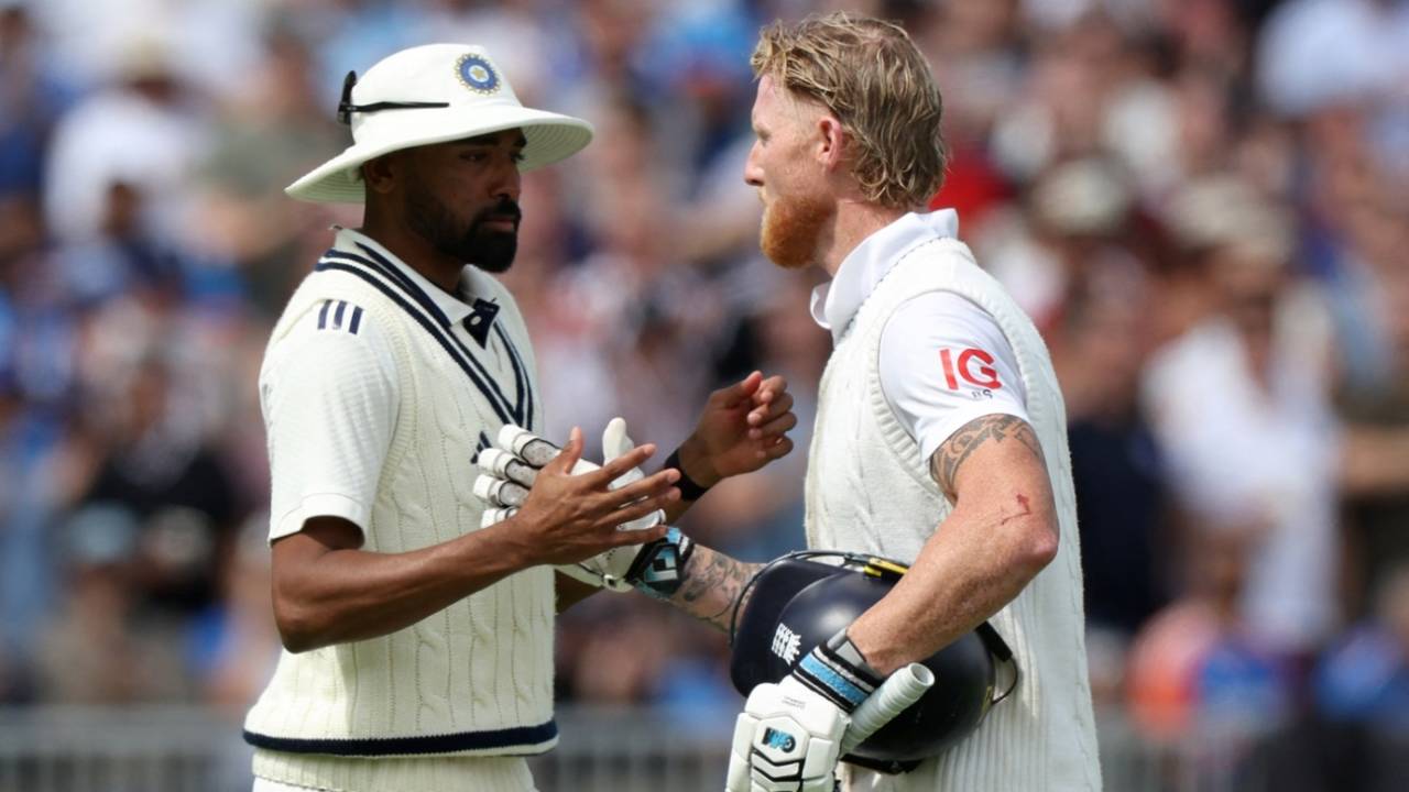 Mohammed Siraj congratulates Ben Stokes on his knock, England vs India, 4th Test, Manchester, 4th day, July 26, 2025