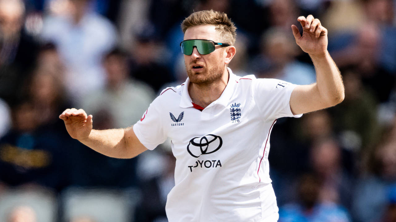 Liam Dawson was brought on in the 16th over, England vs India, 4th Test, Manchester, 4th day, July 26, 2025