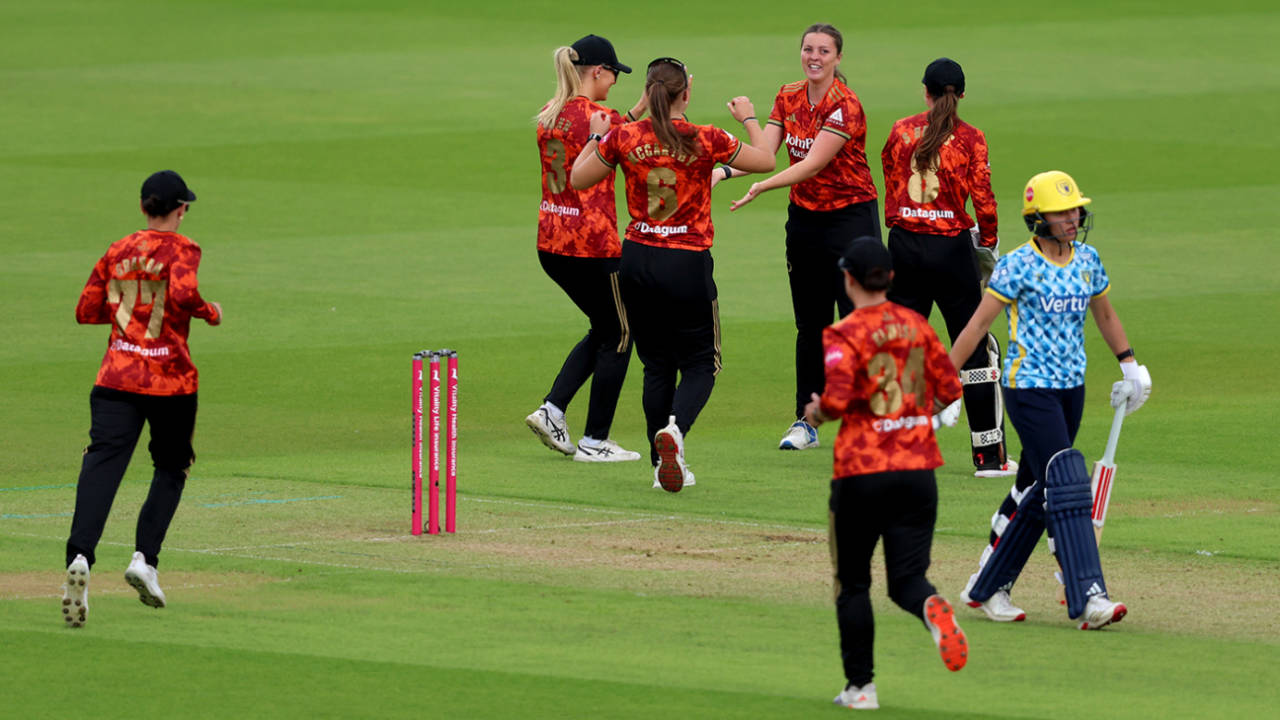 Grace Ballinger made the breakthrough, The Blaze vs Warwickshire, Women's T20 Blast eliminator, The Oval, July 27, 2025
