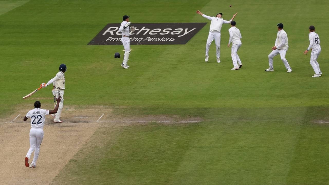 Joe Root dropped Ravindra Jadeja off Jofra Archer, England vs India, 4th Test, Manchester, 5th day, July 27, 2025