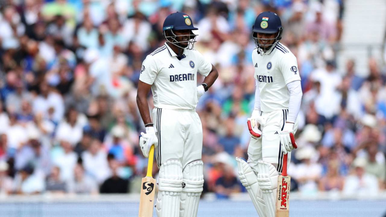 Sai Sudharsan and Shubman Gill chat in the middle, England vs India, 5th Test, 1st day, The Oval, July 31, 2025