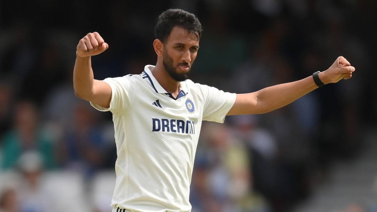 Prasidh Krishna celebrates after removing Zak Crawley, England vs India, 5th Test, 2nd day, The Oval, August 1, 2025