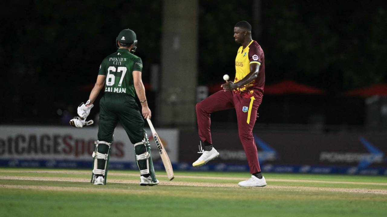Jason Holder sent back the attacking Hasan Nawaz with a return catch, West Indies vs Pakistan, 2nd T20I, Lauderhill, August 2, 2025